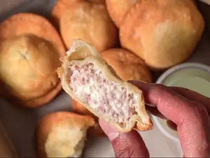 6 pastelitos de jamón y queso
