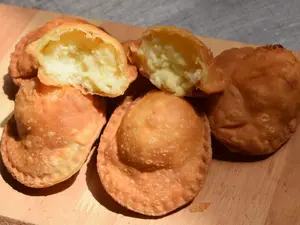 6 pastelitos papa queso +salsa