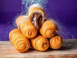 6 tequeños de choco + salsa