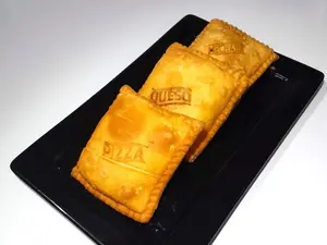 1 pastelito venezolano
