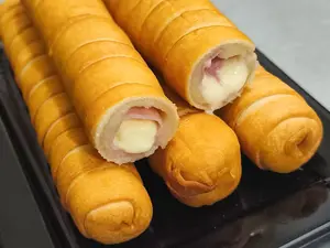 Tequeño jumbo de jamón y queso