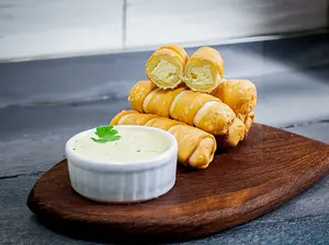 4 tequeños + salsa