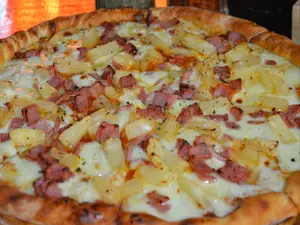 Pizza hawaiana chica