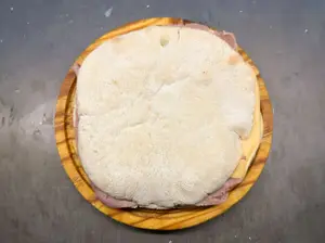 Tostado arabe con jamon queso