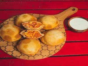 Pastel frito de pizza
