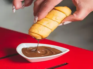 Tequeño frito de chocolate