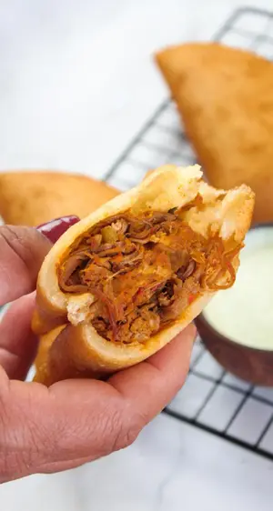 Empanada Carne Mechada