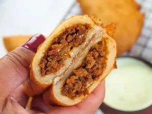 Empanada De Carne Picada