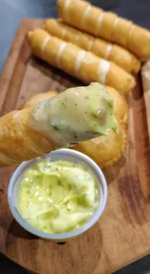 20 tequeños fritos