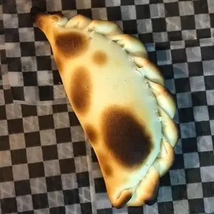 Empanada cortada a cuchillo