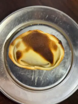 Empanada de jamón y queso