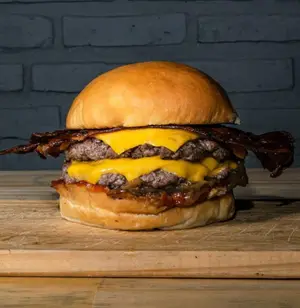 Sweet onion doble con papas.