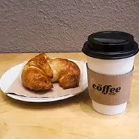 Café chico 240 cc+ 1 Medialuna