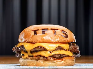 Doble Cheeseburger