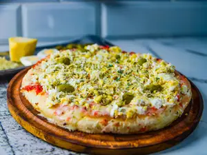 Pizza con huevo