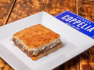 Cuadradito de coco con dulce de leche