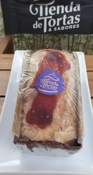 Budín de frutos rojos