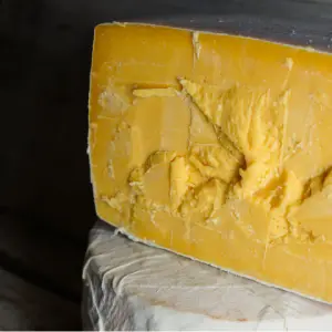 CHEDDAR TIPO INGLÉS (300 gr)