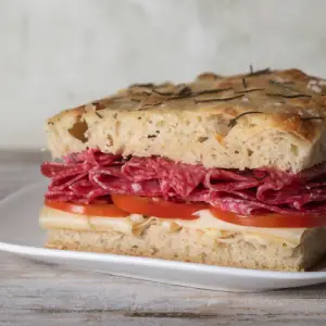 FOCACCIA MILÁN