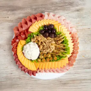 PICADA DE FIAMBRES Y QUESOS CLÁSICA CHICA (Comen 2, Pican 4)