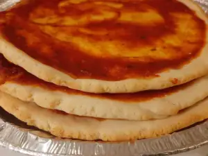 Pre pizzas X 3