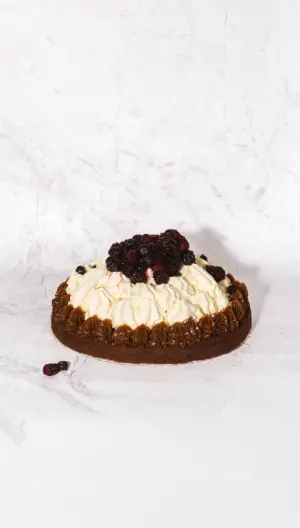 Torta Marquise Frutos Rojos (entera)