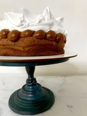 Marquise de chocolate con ddl y merengue italiano