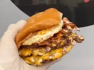 Huevo y bacon