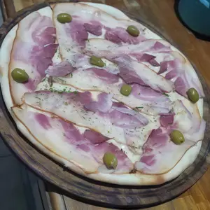 Fugazzeta con panceta