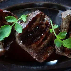 Bifecitos de lomo tinto y soda