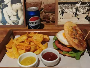 Hamburguesa completa + bebida