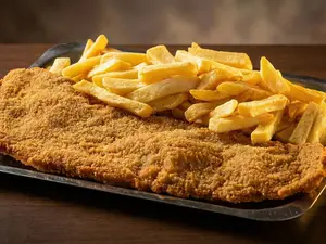 Mega milanesa con fritas