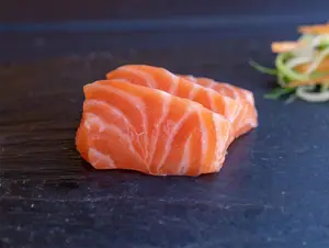 Sashimis de salmón (6 piezas)