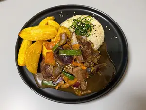 Lomo Saltado