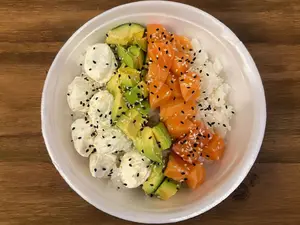 Poke de salmon