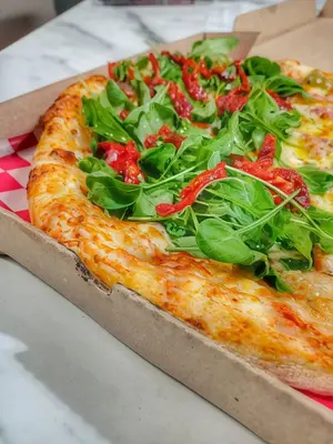 Pizza mediterránea