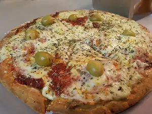 Pizza Chica De Muzzarella