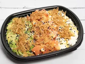 salmón crunch salad