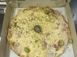 Pizza de Panceta y provolone