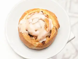 Roll de canela y manzana