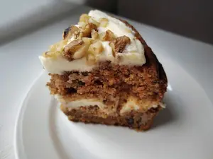 Porcion Carrot Cake