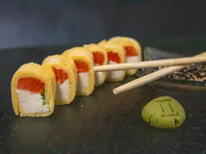 Roll tamago X 9 Und
