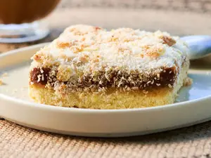 Cuadrado de coco y dulce