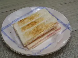 2 tostados de miga jyq