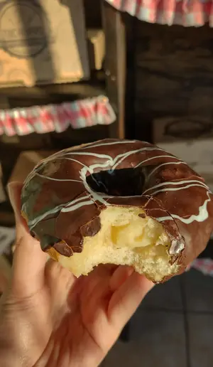 Dona rell paste bañada choco