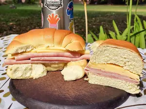 Super medialuna rellena jyq