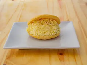 Arepa Frita De Queso Blanco