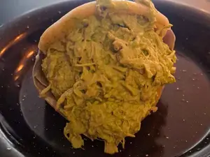 Arepa reina pepiada