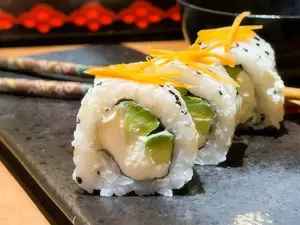 California roll (10 unidades)