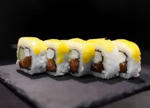 Mango crispy roll(10 unidades)